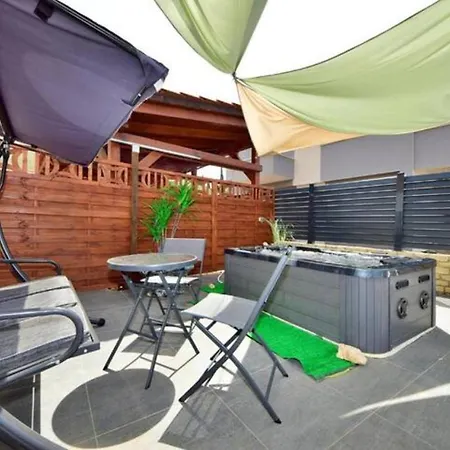-with Private Pool, And Jacuzzi Miro Appartamento Stari Grad (Hvar)