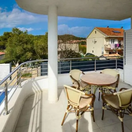 -with Private Pool, And Jacuzzi Miro Apartment Stari Grad (Hvar)